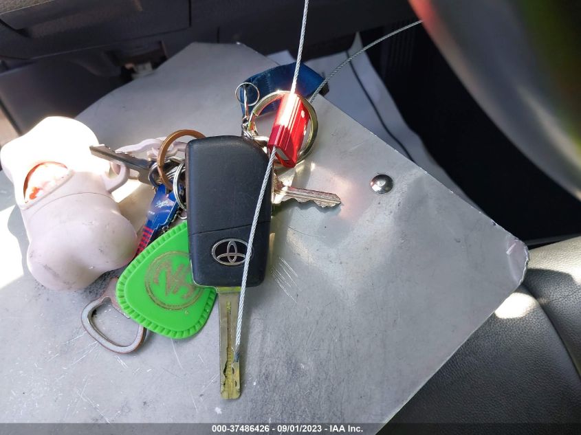 2020 TOYOTA CAMRY SE - 4T1G11AK2LU355858