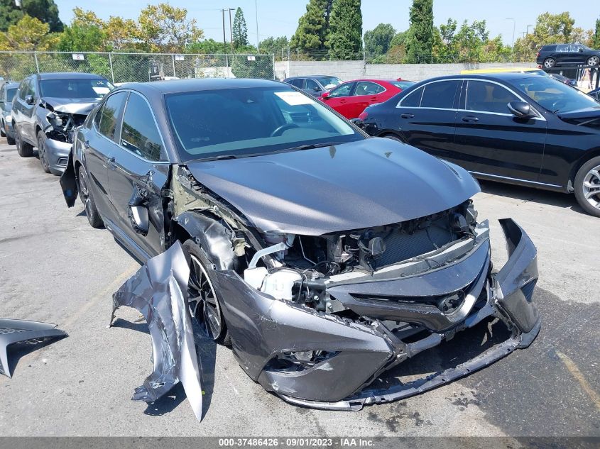 2020 TOYOTA CAMRY SE - 4T1G11AK2LU355858