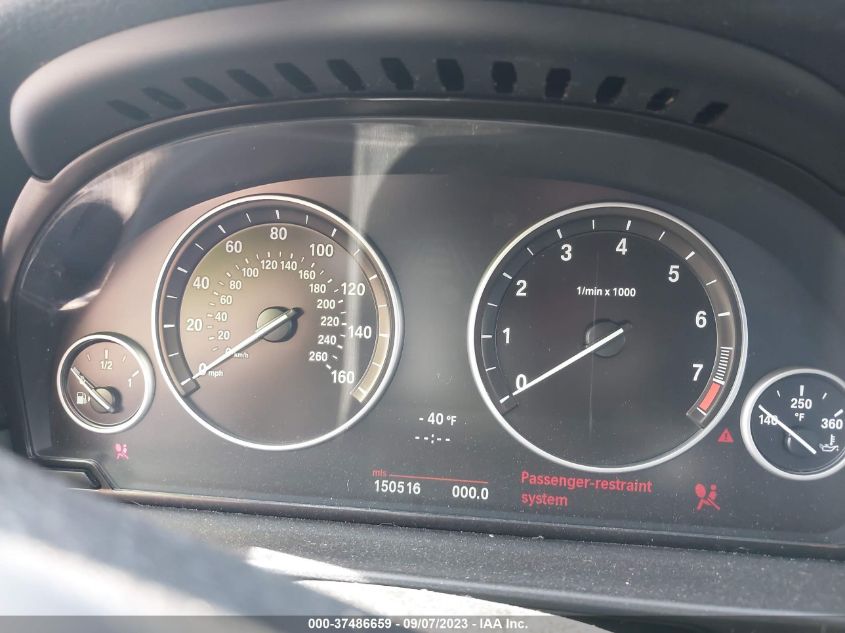 2013 BMW 5 SERIES 528I XDRIVE - WBAXH5C53DD112024