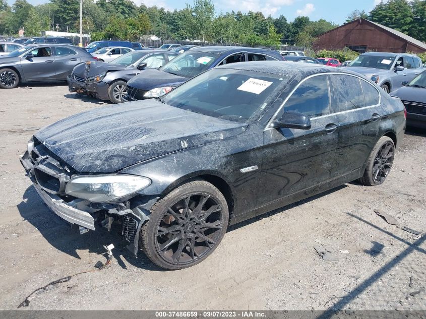 2013 BMW 5 SERIES 528I XDRIVE - WBAXH5C53DD112024