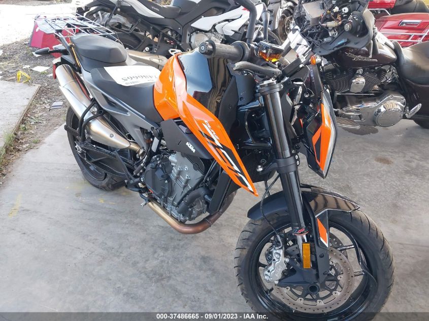 2023 KTM 790 DUKE - LCETU7408PH700171
