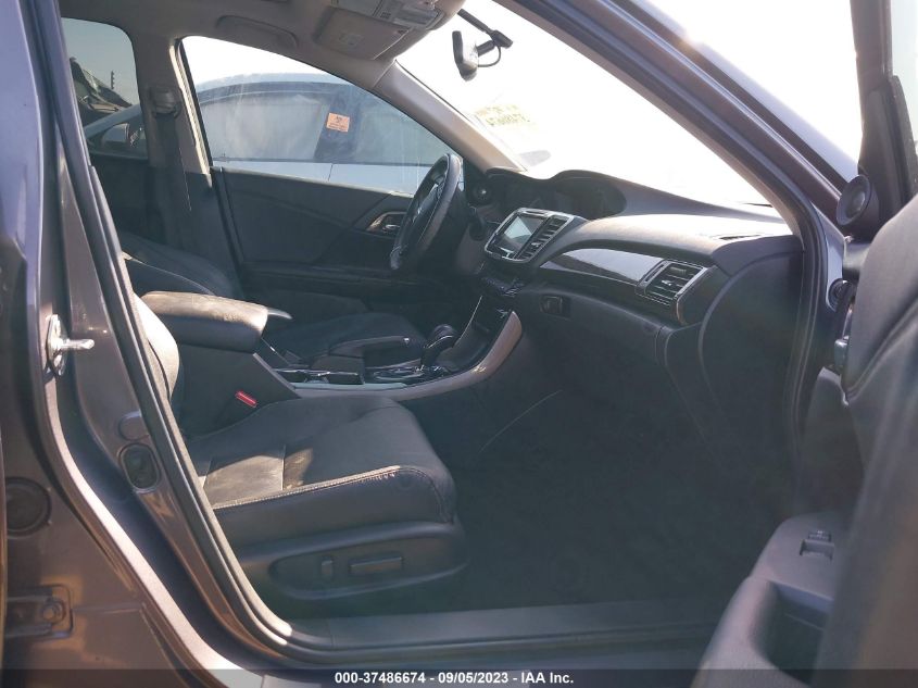 2017 HONDA ACCORD SEDAN EX-L - 1HGCR2F85HA043929
