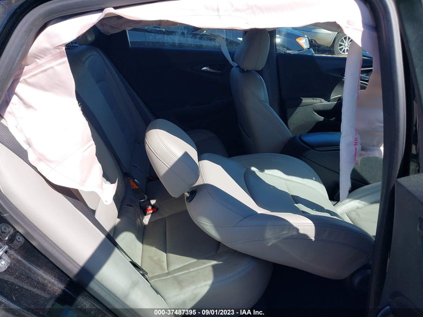 VIN 1G1ZG5ST2KF194174 2019 CHEVROLET MALIBU RS