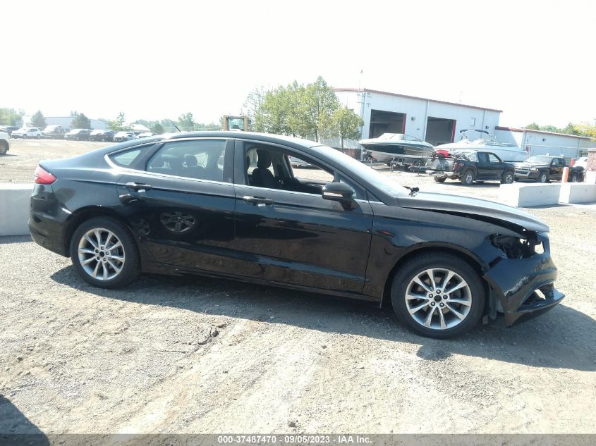 2017 FORD FUSION SE - 3FA6P0H7XHR208802