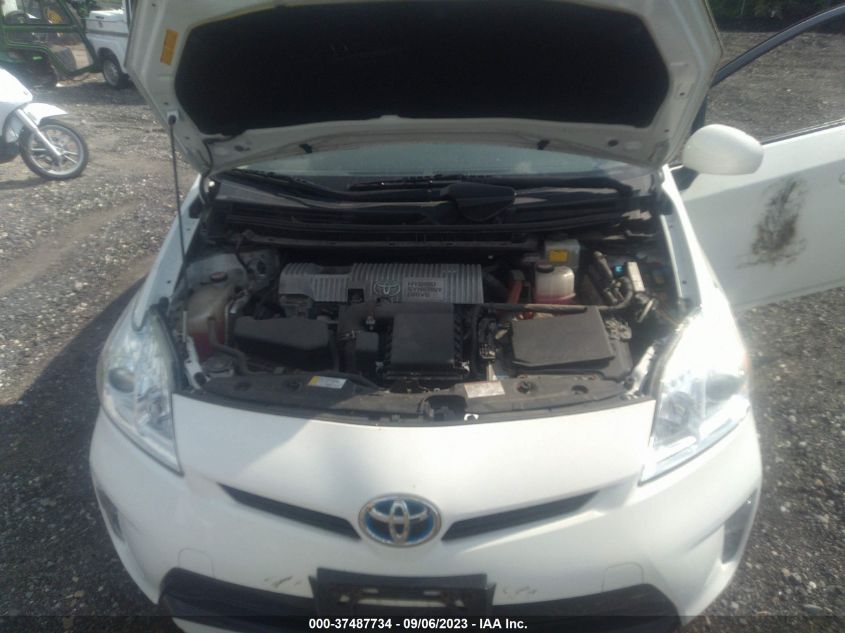 2015 TOYOTA PRIUS FOUR - JTDKN3DU8F2000625