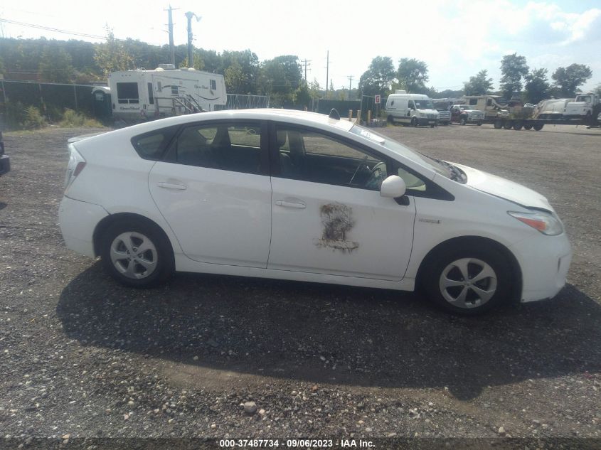2015 TOYOTA PRIUS FOUR - JTDKN3DU8F2000625