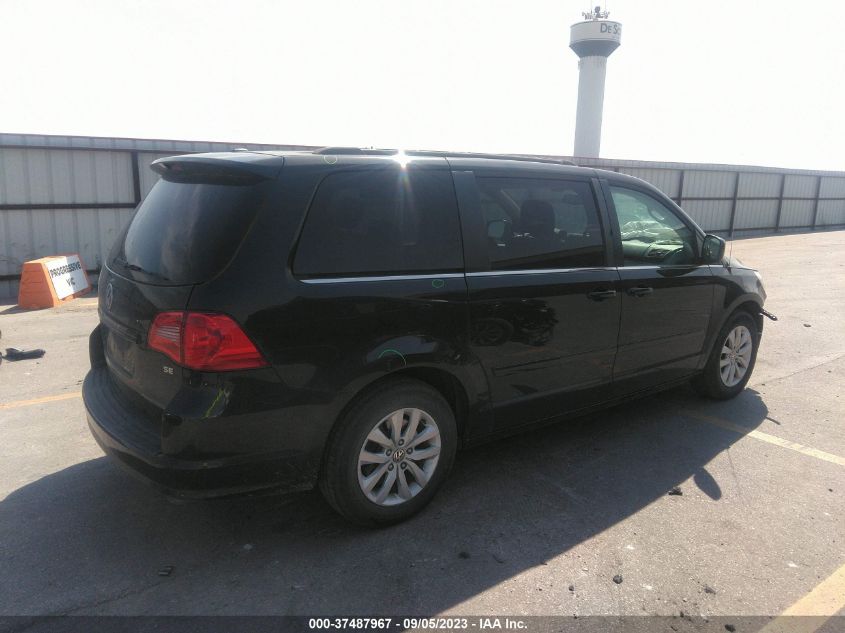 2014 VOLKSWAGEN ROUTAN SE W/RSE & NAVIGATION 2C4RVABG1ER134974