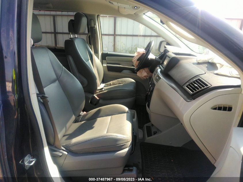 2014 VOLKSWAGEN ROUTAN SE W/RSE & NAVIGATION 2C4RVABG1ER134974