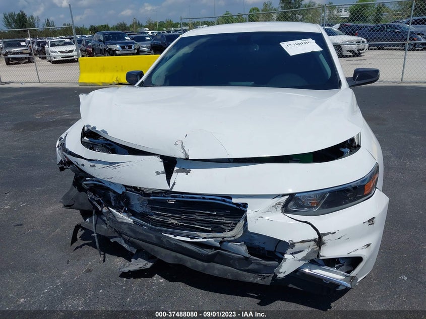 VIN 1G1ZD5ST3JF220157 2018 CHEVROLET MALIBU LT