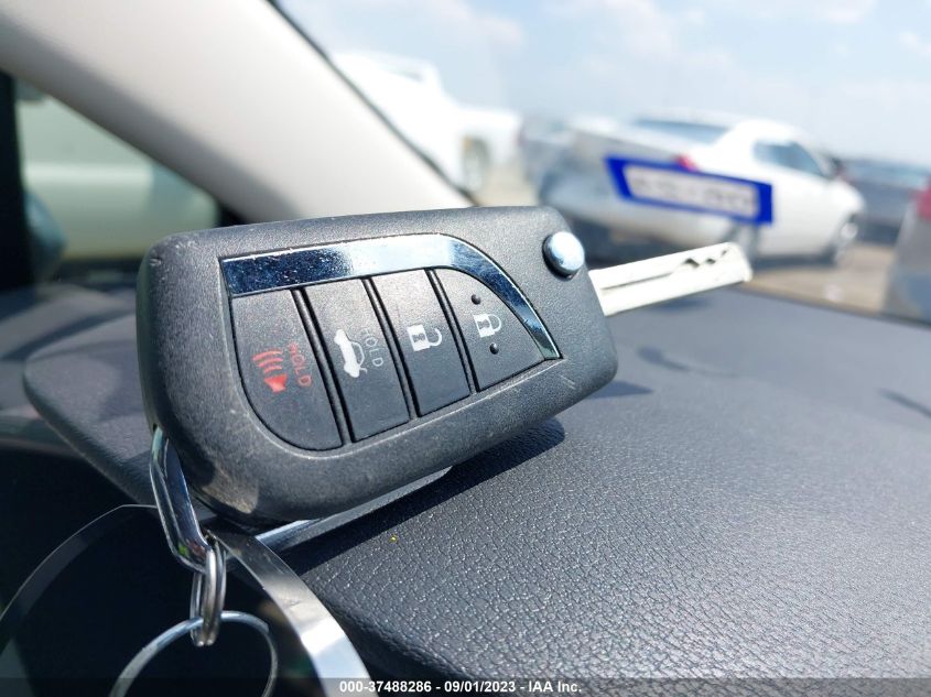 2020 TOYOTA COROLLA LE - JTDEPRAE4LJ108457