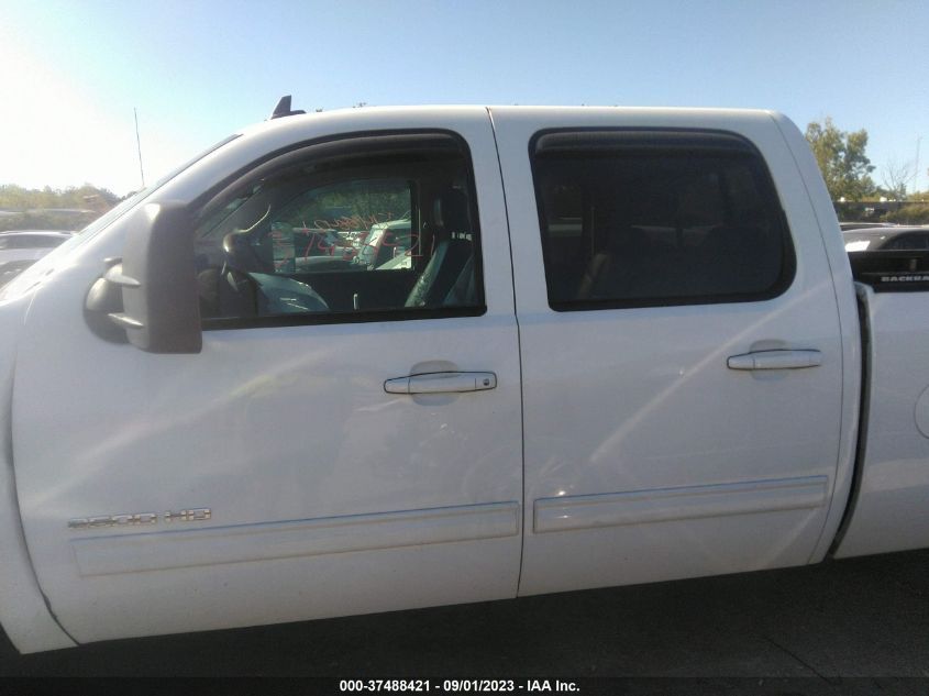 2013 GMC SIERRA 2500HD SLT - 1GT121CG8DF129510