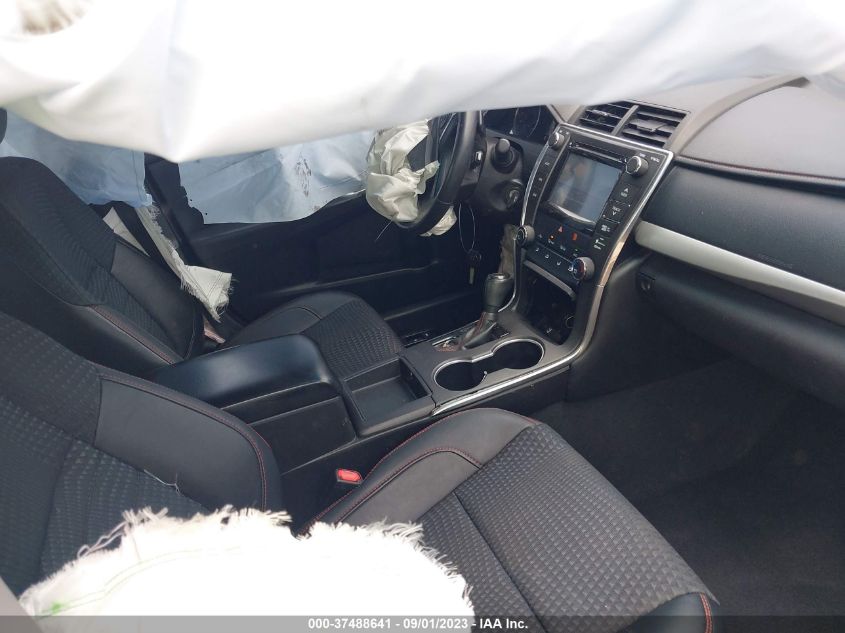 2015 TOYOTA CAMRY SE - 4T1BF1FK7FU061669