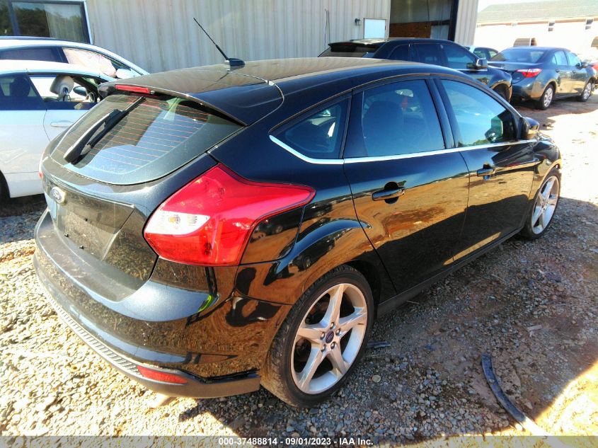 2014 FORD FOCUS TITANIUM - 1FADP3N27EL294095