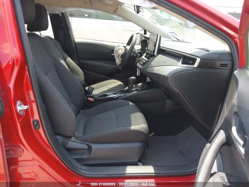VIN JTDEPMAEXMJ161877 2021 TOYOTA COROLLA LE