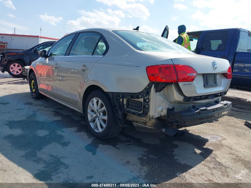 2014 VOLKSWAGEN JETTA SEDAN SE W/CONNECTIVITY - 3VWD07AJ2EM203166