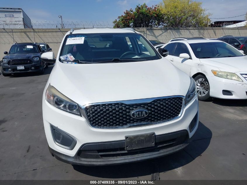 2016 KIA SORENTO LX - 5XYPG4A38GG098211