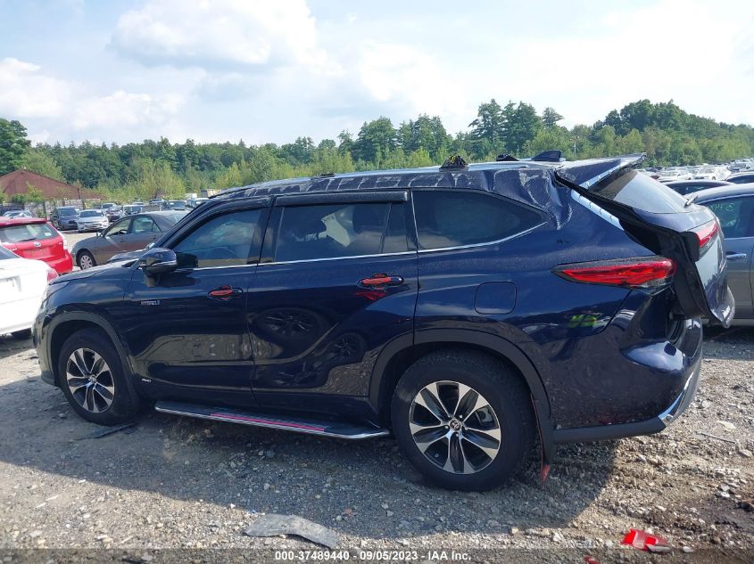 2021 TOYOTA HIGHLANDER HYBRID XLE - 5TDGBRCH4MS515021