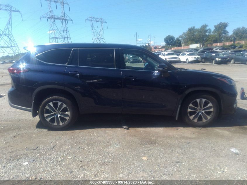 VIN 5TDHZRBHXLS517193 2020 TOYOTA HIGHLANDER XLE
