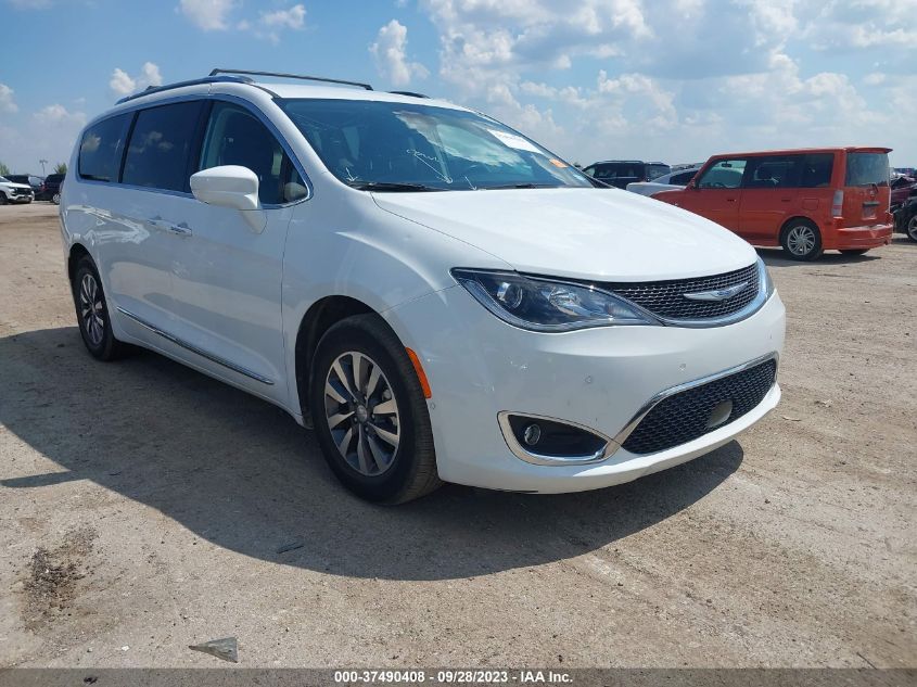 CHRYSLER-PACIFICA-2C4RC1EGXLR281373