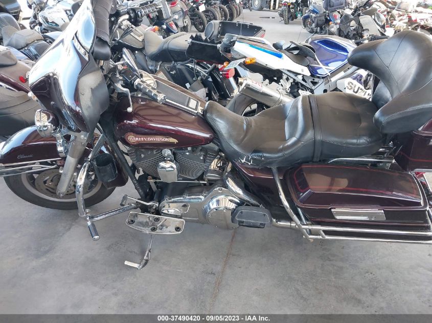 2007 HARLEY-DAVIDSON FLHT CLASSIC - 1HD1FF4157Y689682