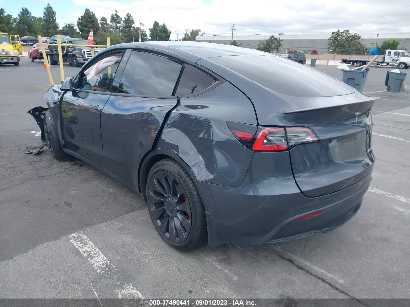 5YJYGDEF5MF098727 Tesla Model Y PERFORMANCE 3