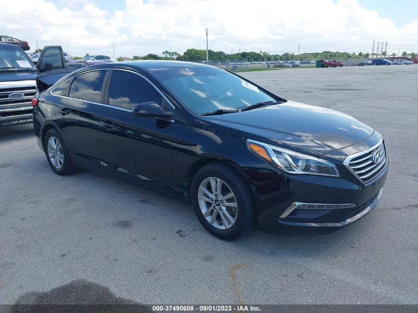 2015 HYUNDAI SONATA 2.4L SE - 5NPE24AF2FH202716