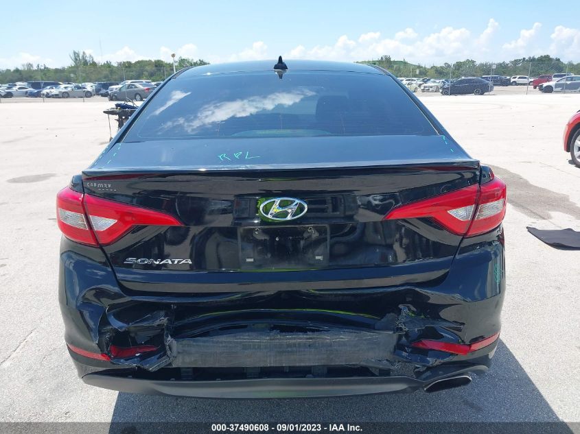 2015 HYUNDAI SONATA 2.4L SE - 5NPE24AF2FH202716