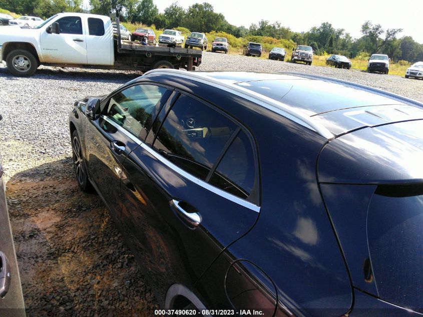 2015 MERCEDES-BENZ GLA-CLASS GLA 250 - WDCTG4GB3FJ104387