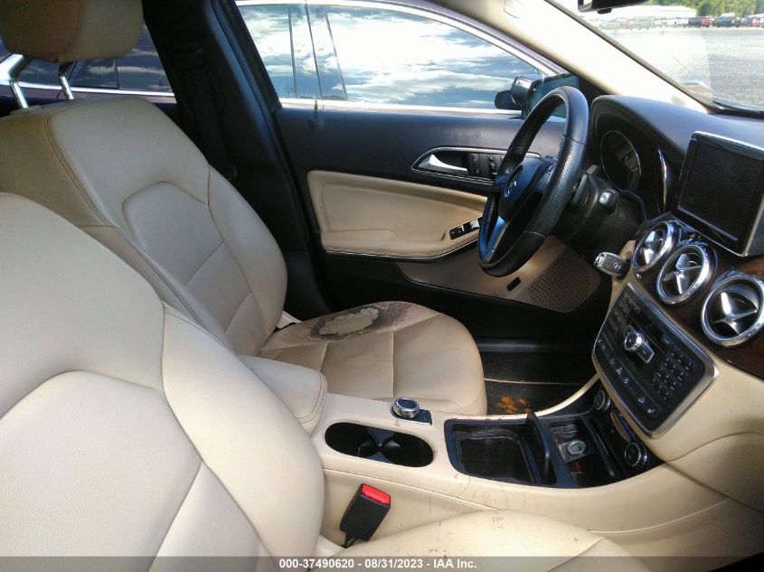 2015 MERCEDES-BENZ GLA-CLASS GLA 250 - WDCTG4GB3FJ104387