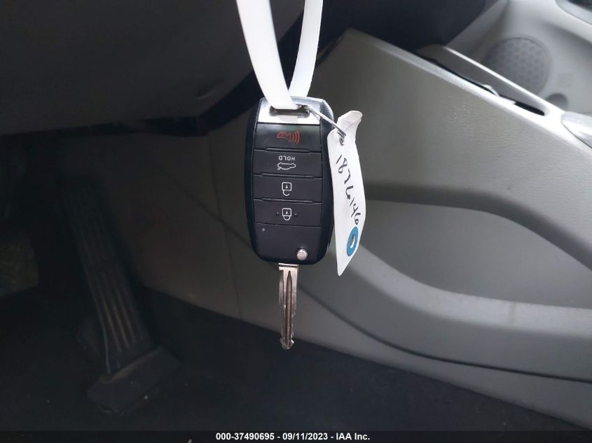 2016 KIA FORTE LX - KNAFK4A68G5613105