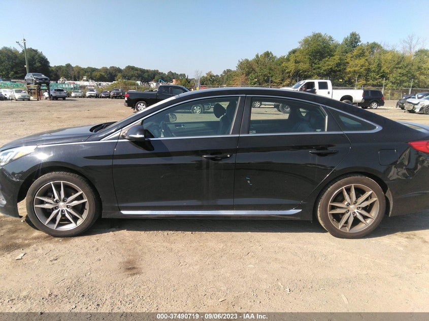 VIN 5NPE34AB9HH556312 2017 HYUNDAI SONATA SPORT