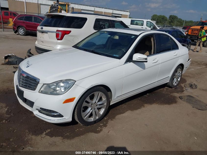 2013 MERCEDES-BENZ C-CLASS C 300 - WDDGF8AB1DR289487