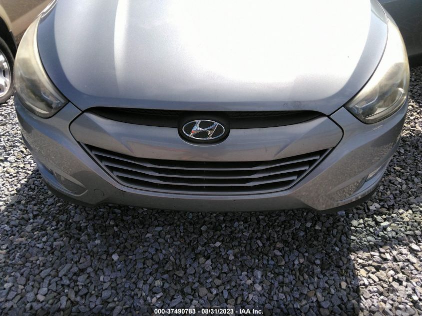 2015 HYUNDAI TUCSON SE - KM8JU3AG3FU049227