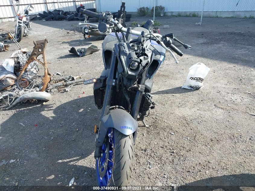 2023 YAMAHA MT09 JYARN71E0PA004464