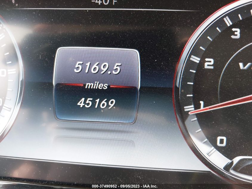 2015 MERCEDES-BENZ S-CLASS S 63 AMG - WDDUG7JB9FA101469