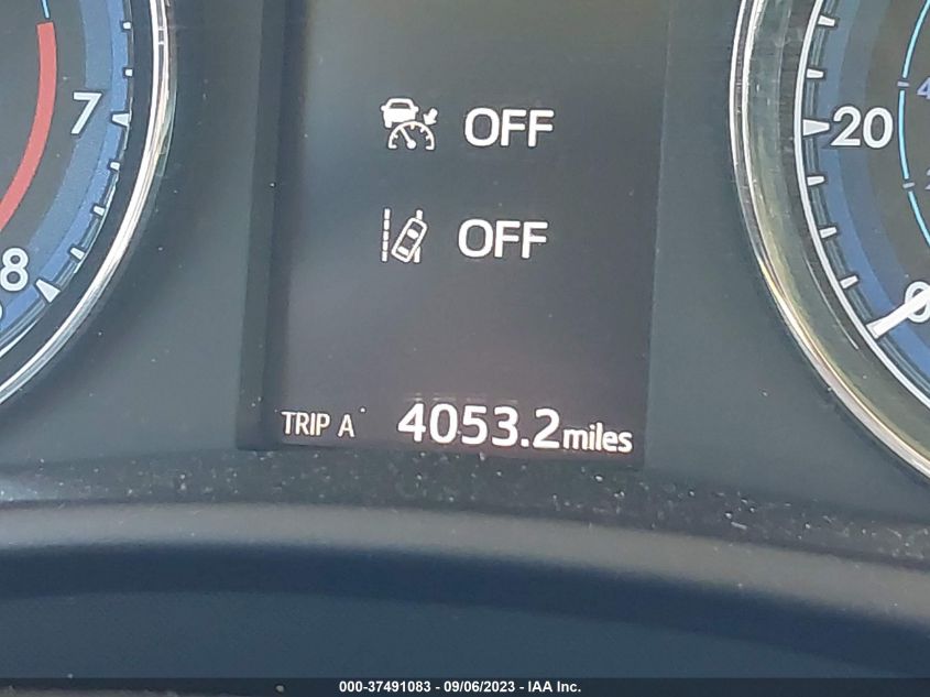 2018 TOYOTA COROLLA L/LE/XLE/SE/XSE - 5YFBURHE5JP743214