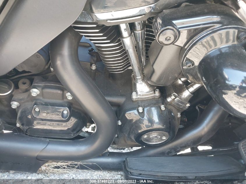 2022 HARLEY-DAVIDSON FLHTK 1HD1KEF15NB648424