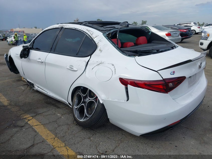 VIN ZARFAMBN2N7653456 2022 ALFA ROMEO GIULIA VELOCE