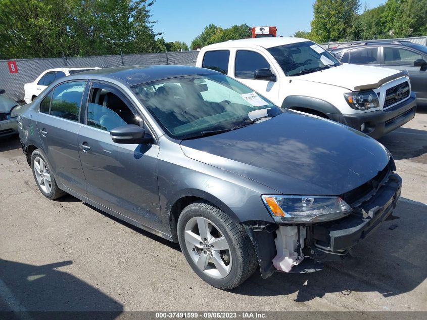 2013 VOLKSWAGEN JETTA SEDAN TDI - 3VW3L7AJ1DM400024