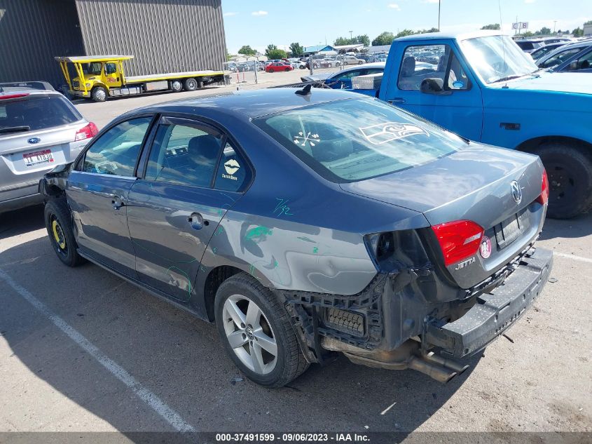 2013 VOLKSWAGEN JETTA SEDAN TDI - 3VW3L7AJ1DM400024