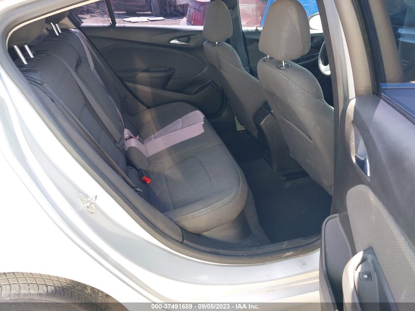 VIN 3G1BE6SM7JS618836 2018 CHEVROLET CRUZE LT