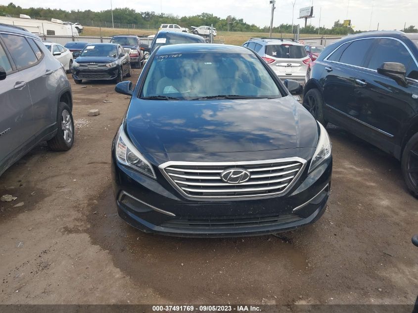 2016 HYUNDAI SONATA 2.4L SE - 5NPE24AF4GH376529