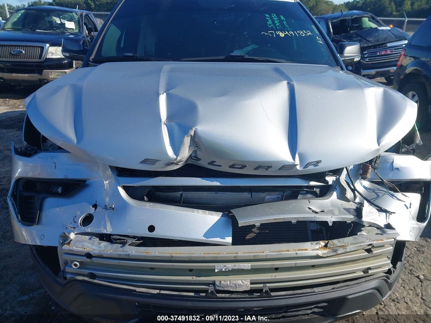 VIN 1FM5K8DH5JGC34802 2018 FORD EXPLORER XLT