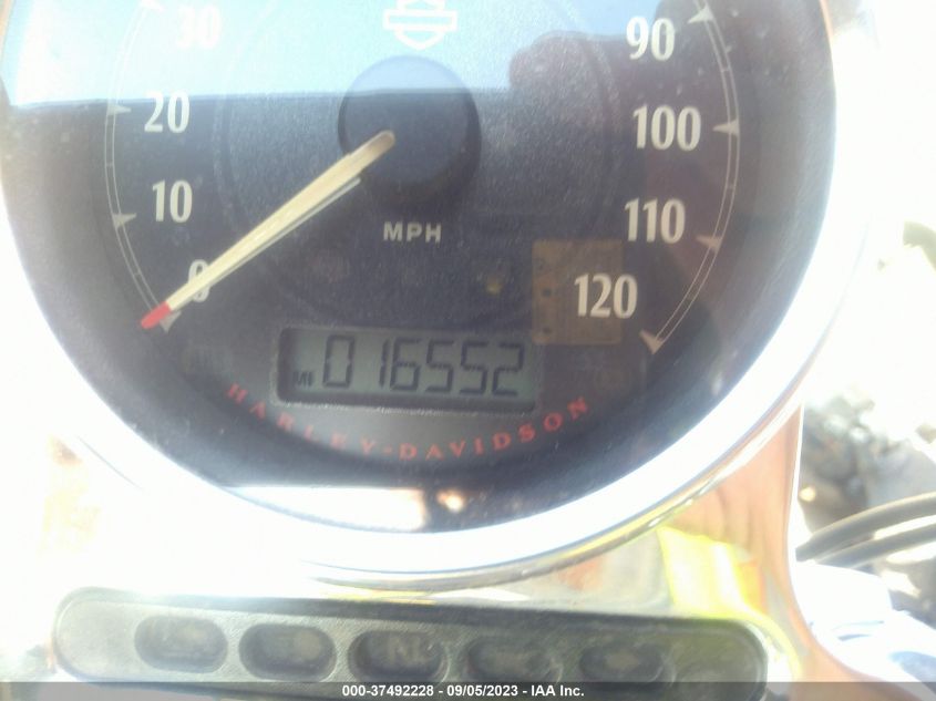 2015 HARLEY-DAVIDSON XL1200 V - 1HD1LF316FC426932