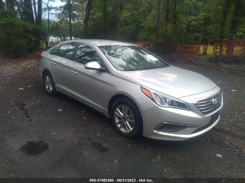 2016 HYUNDAI SONATA 2.4L SE - 5NPE24AF5GH362350