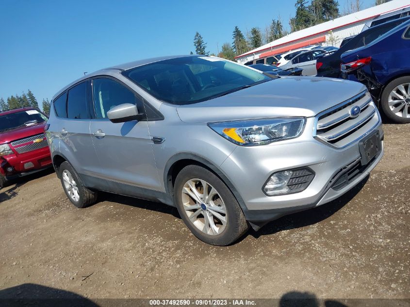 2019 FORD ESCAPE SE - 1FMCU9GD9KUC06262