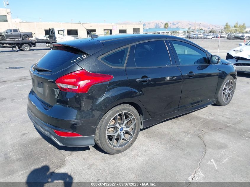 2015 FORD FOCUS SE - 1FADP3K26FL221807