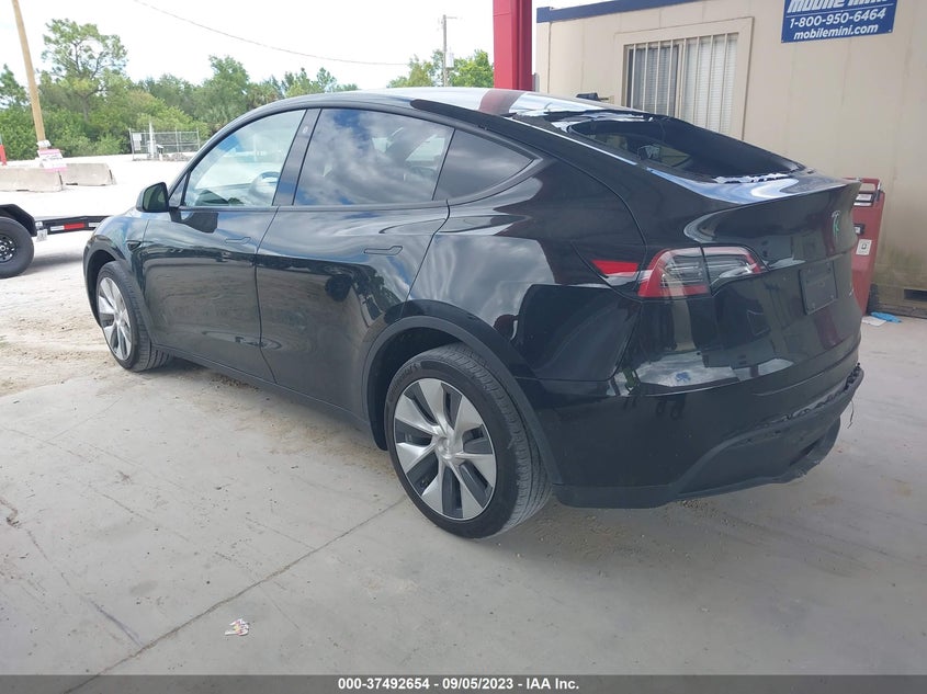 VIN 7SAYGDEE8NF363474 2022 TESLA MODEL Y LONG RANGE