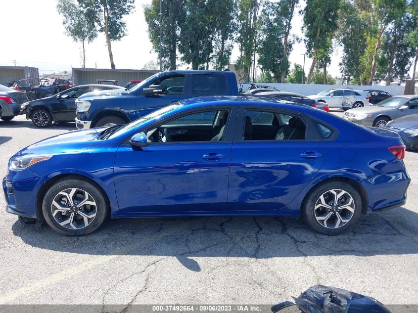 3KPF24AD9ME405574 Kia Forte LXS 15