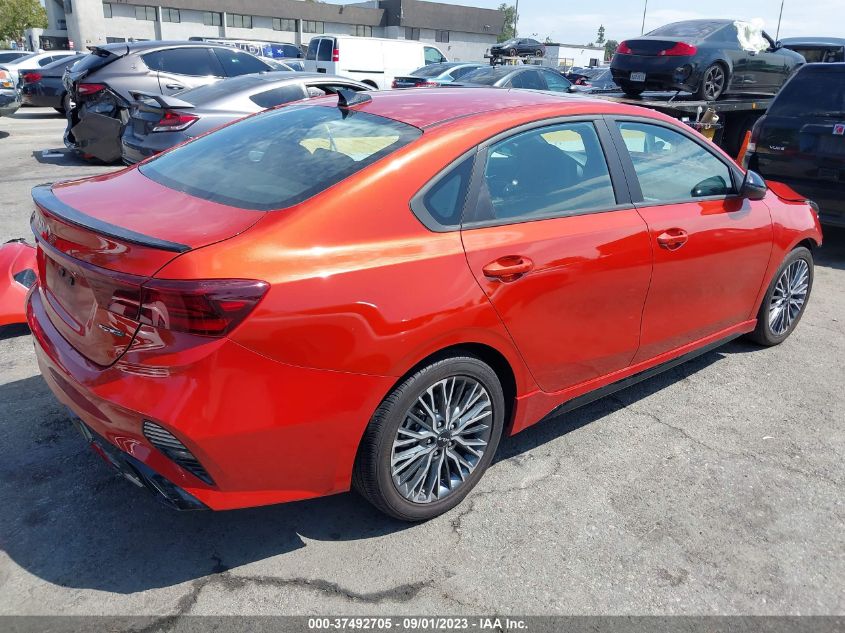 3KPF54AD3NE491151 Kia Forte GT-LINE 4